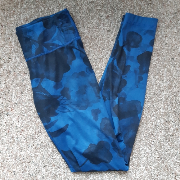 Mid Rise Leggings - Picture 16 of 16